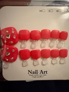 Coral Pink Rhinestone Toe Nail Set
